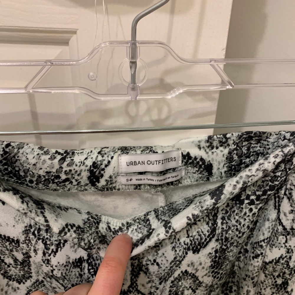 urban outfitters snake skin pants - Picture 2 of 2